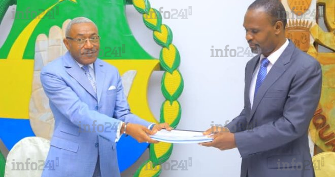 Massavala et 50 de ses partisans de retour dans le parti d’Ali Bongo qu’ils avaient vomi&nbsp;!