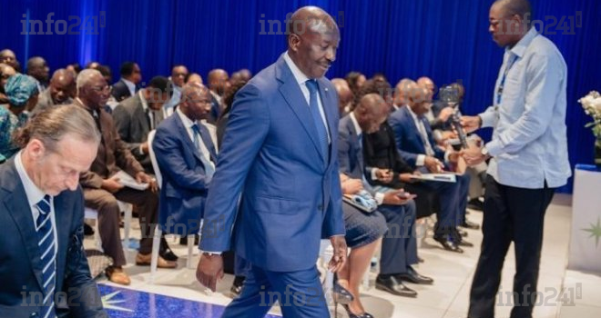 Ministre et patron de banque à la fois&nbsp;: Henri-Claude Oyima temporise son départ de BGFIBank