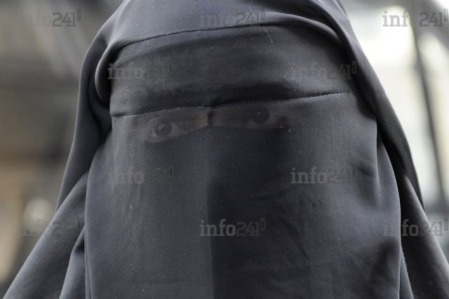 La police gabonaise vérifiera désormais l’identité des porteurs de voile intégral