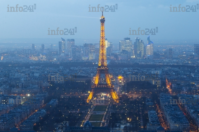 Carnages terroristes à Paris&nbsp;: la France se réveille sous le choc