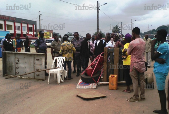 Poste Bank&nbsp;: des retraités Librevillois exigent le paiement de leur pension