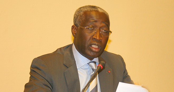 Raymond Ndong Sima&nbsp;: «&nbsp;il faut que l’on s’intéresse au contenu, sur ce que devrait faire le futur président&nbsp;»