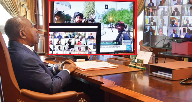 Ali Bongo mate France24 en arabe pendant qu’il préside des conseils des ministres