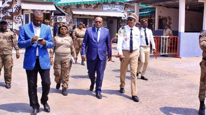 Port-Gentil&nbsp;: le ministre de la Justice Akuré-Davain face aux réalités de la prison centrale