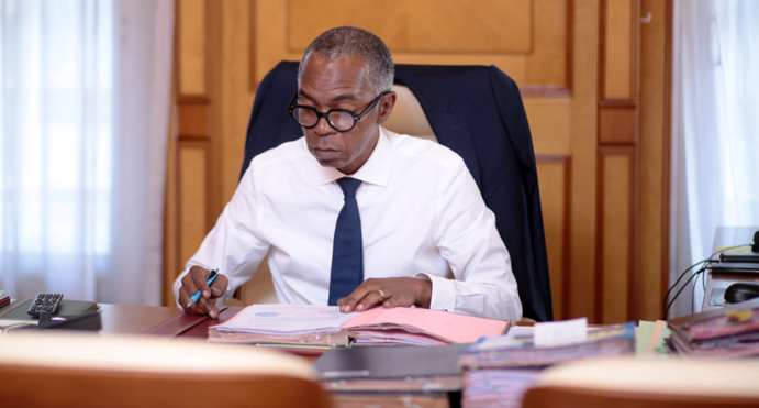 Grève des enseignants&nbsp;: Après l’incarcération de 2 syndicalistes, Oligui Nguema désigne un médiateur