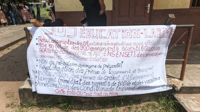 Grève des enseignants&nbsp;: SOS Éducation durcit le ton et ferme tous les établissements scolaires à Port-Gentil