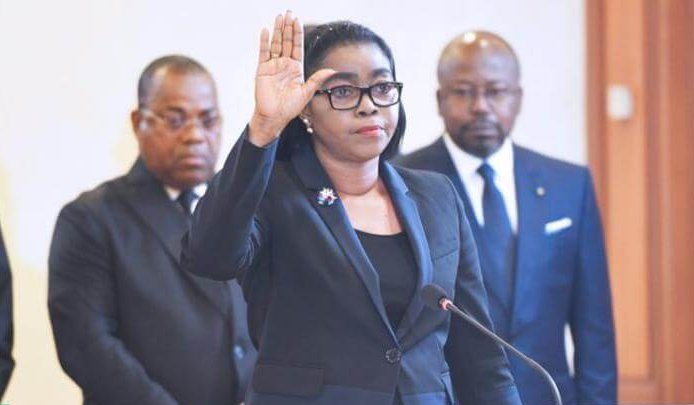Rose Christiane Ossouka prive de salaire les collaborateurs de son prédécesseur à la primature&nbsp;!