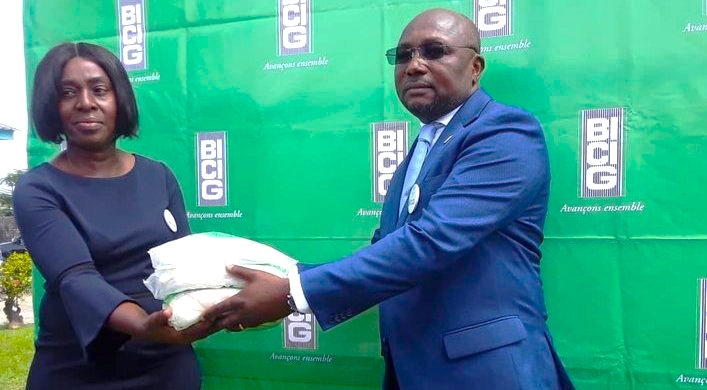 La BICIG fait un don de 1 000 moustiquaires au programme national de lutte contre le palu
