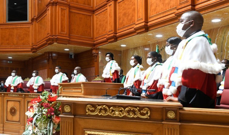 La cour constitutionnelle gabonaise dissout le bureau du CGE qui faisait de la résistance