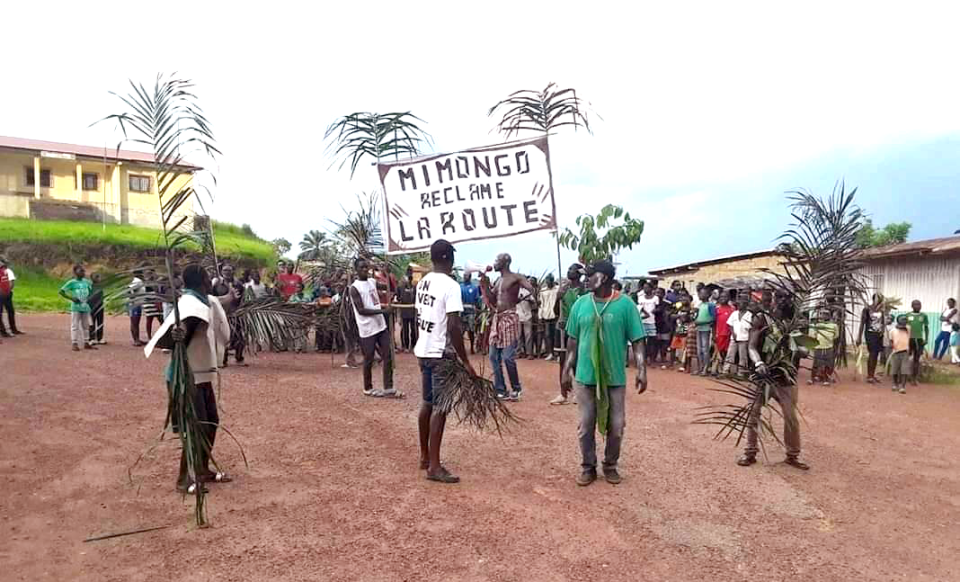 Les habitants de Mimongo réclament la route tant promise par les autorités gabonaises