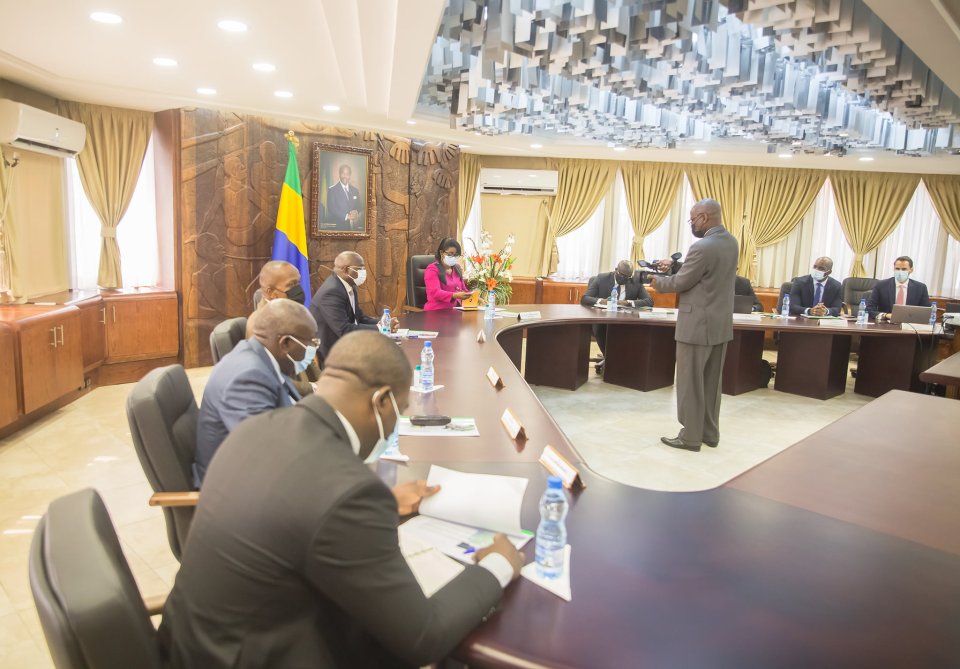 Variant Omicron&nbsp;: Le Gabon songe déjà à administrer la 3e dose à sa population